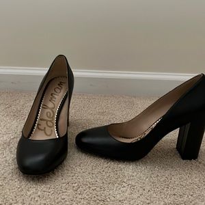 Sam Edelman Black Round Toe Pumps Size 7.5